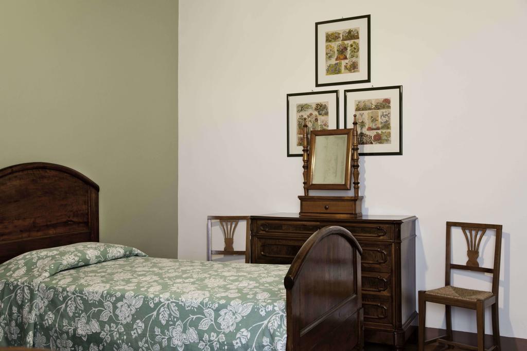 Tenuta Di Colle Alberti Agriturismo Villa Cerreto Guidi Room photo
