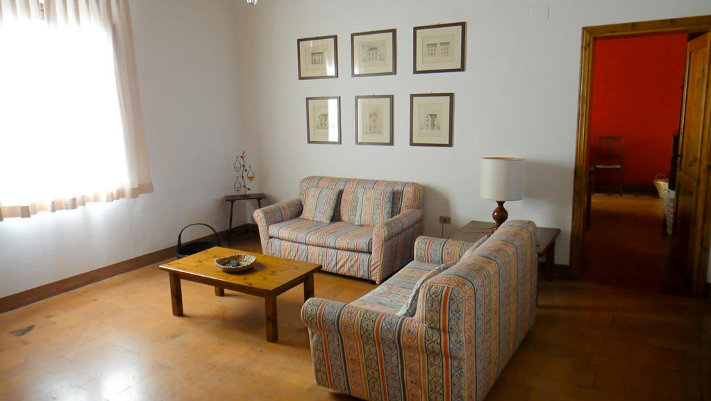 Tenuta Di Colle Alberti Agriturismo Villa Cerreto Guidi Room photo
